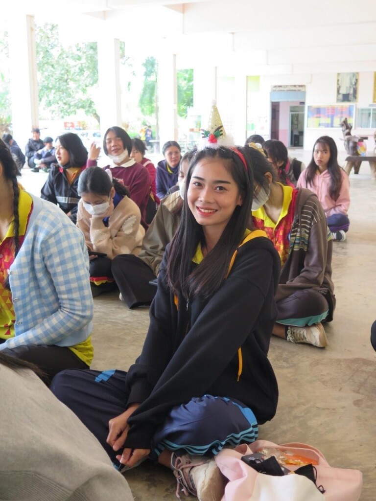 LINE_ALBUM_กิจกรรมวันคริสต์มาส2_๒๒๑๒๒๗_137